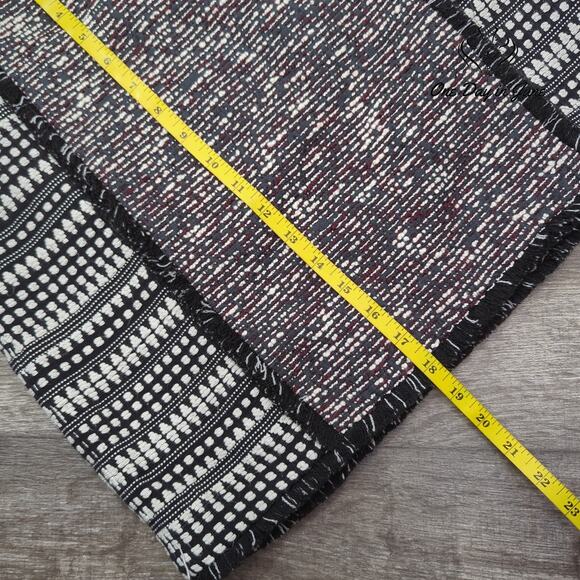 Loft Textured Mini Skirt Size 8 - Picture 4 of 5